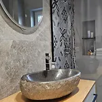 Elegant One Bedroom Myslym Shyri Appartement