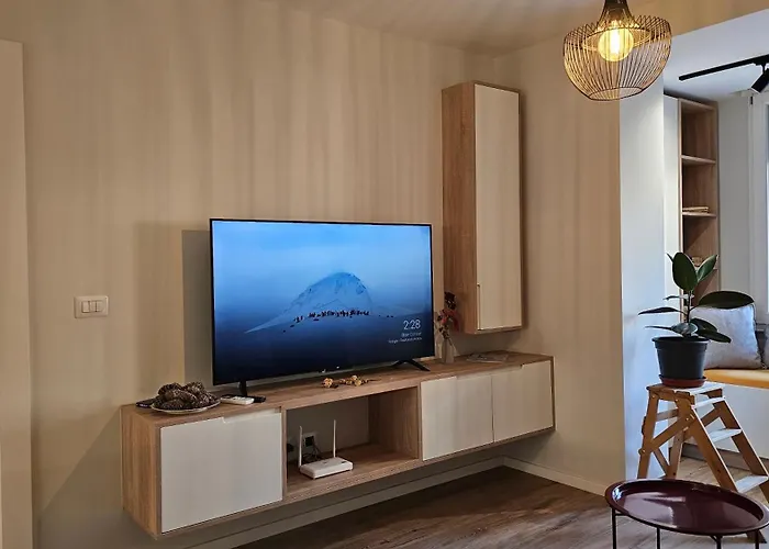 Elegant One Bedroom Myslym Shyri Apartment