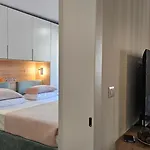 Elegant One Bedroom Myslym Shyri تيرانا