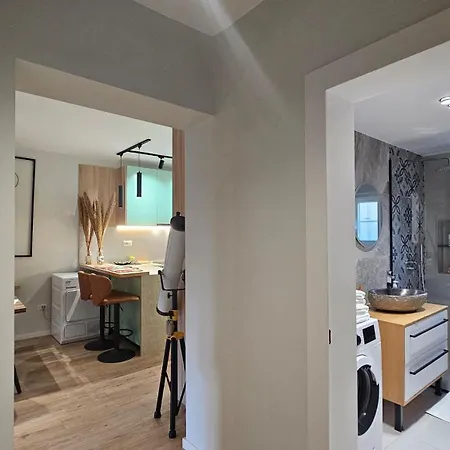 Elegant One Bedroom Myslym Shyri * Tirana