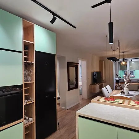 Elegant One Bedroom Myslym Shyri * Tirana