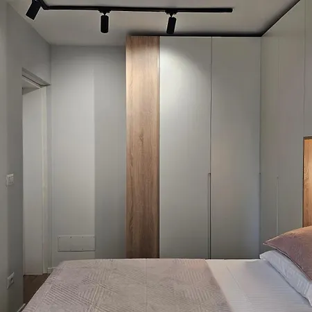 Elegant One Bedroom Myslym Shyri Lejlighed *